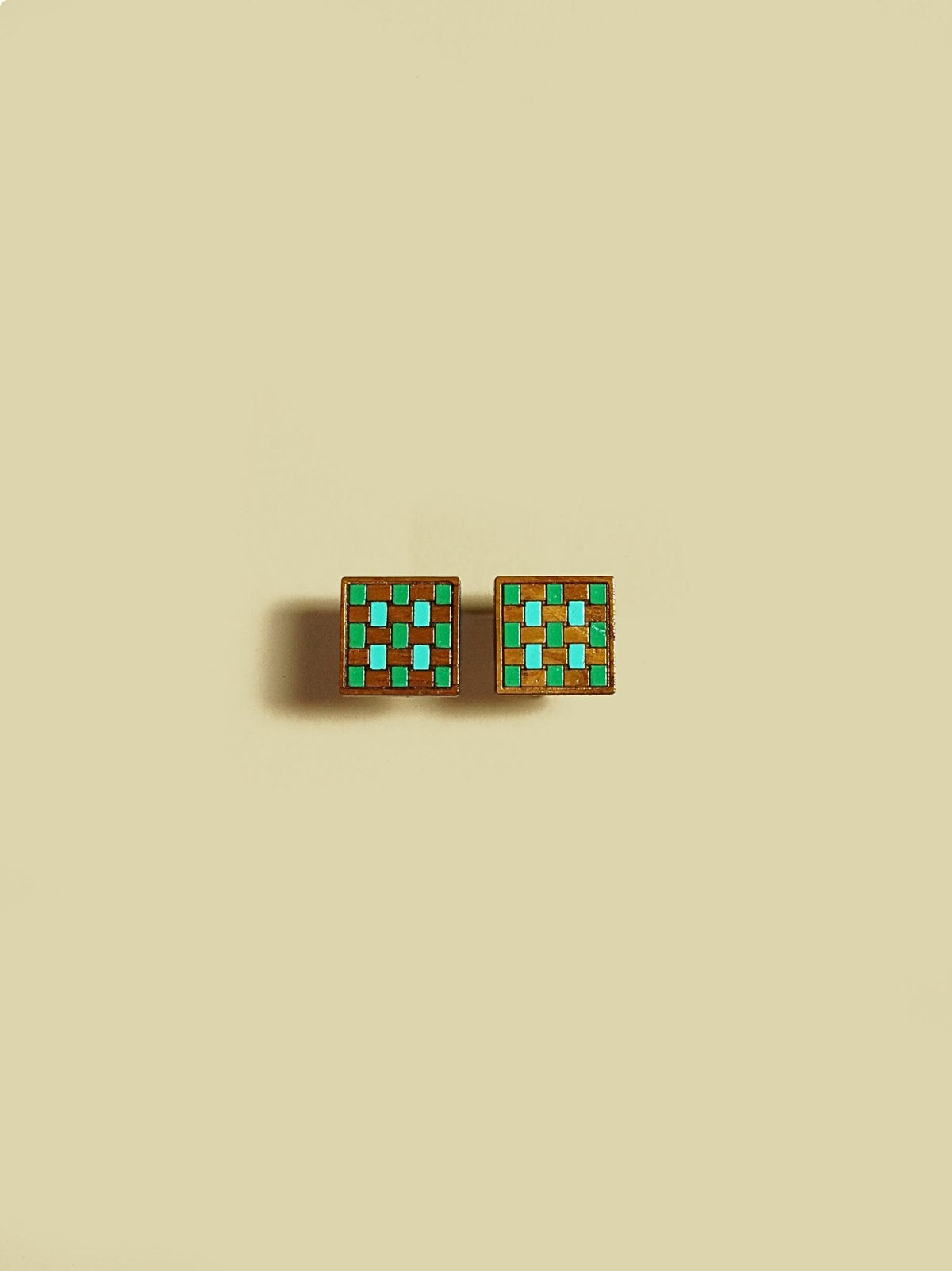TAUT EARRINGS