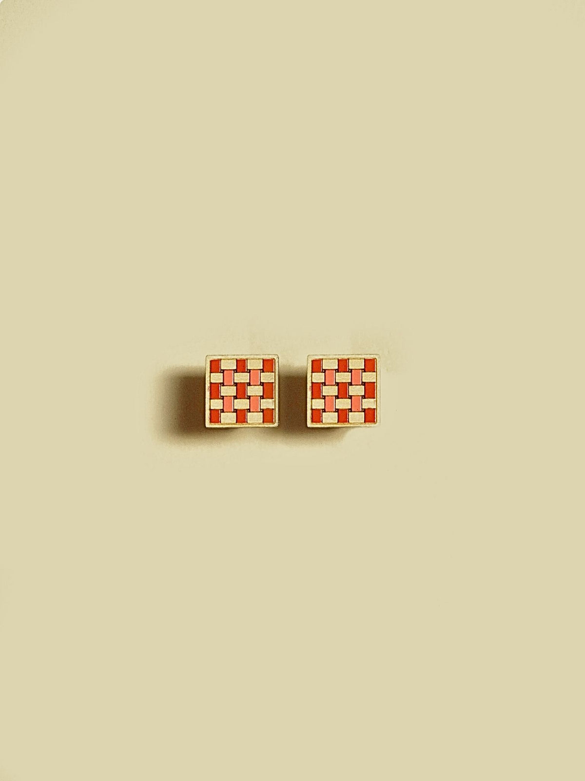 TAUT EARRINGS
