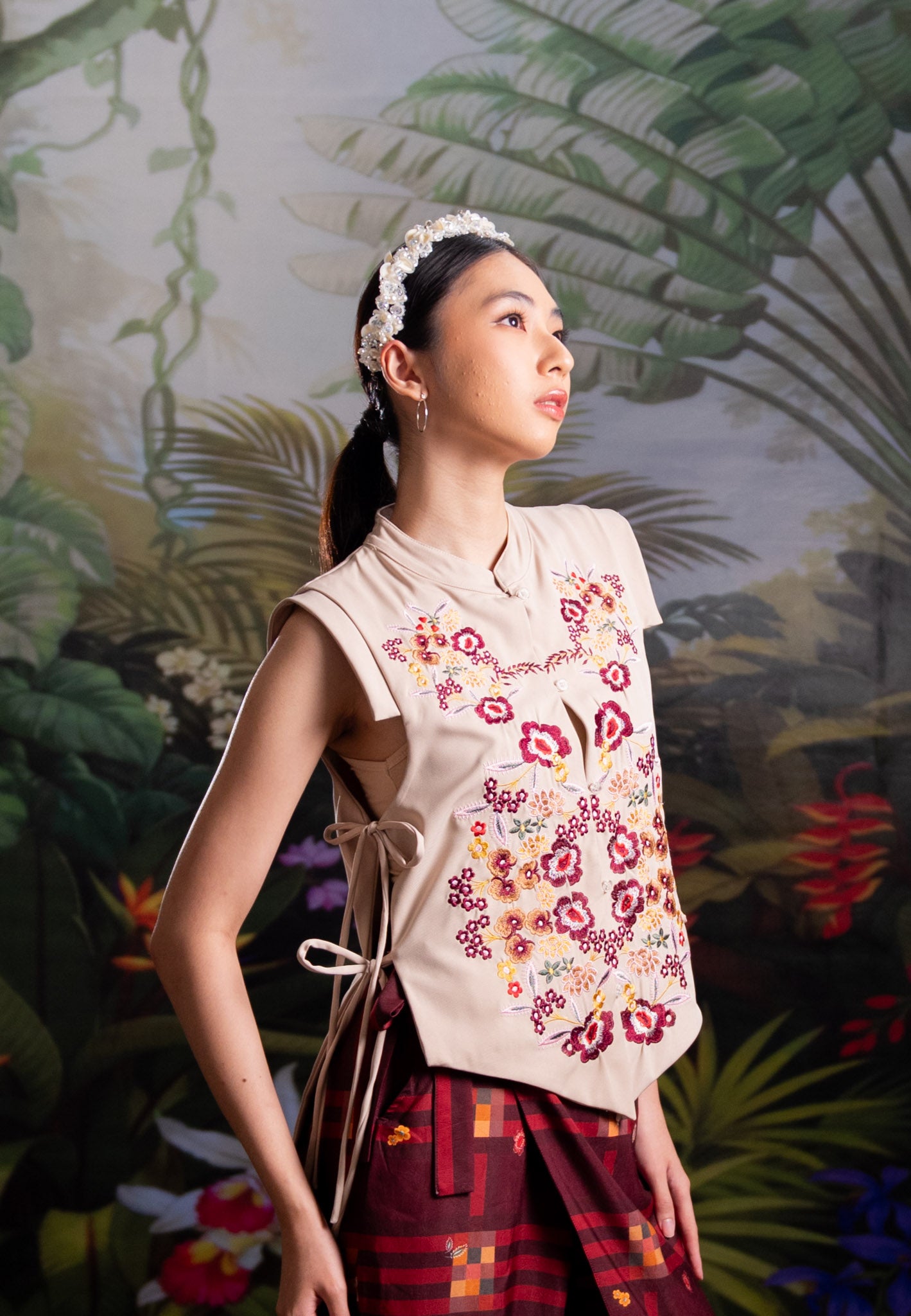 NONAETAL AURANTIA WHISPER EMBROIDERY VEST WINTER CREAM