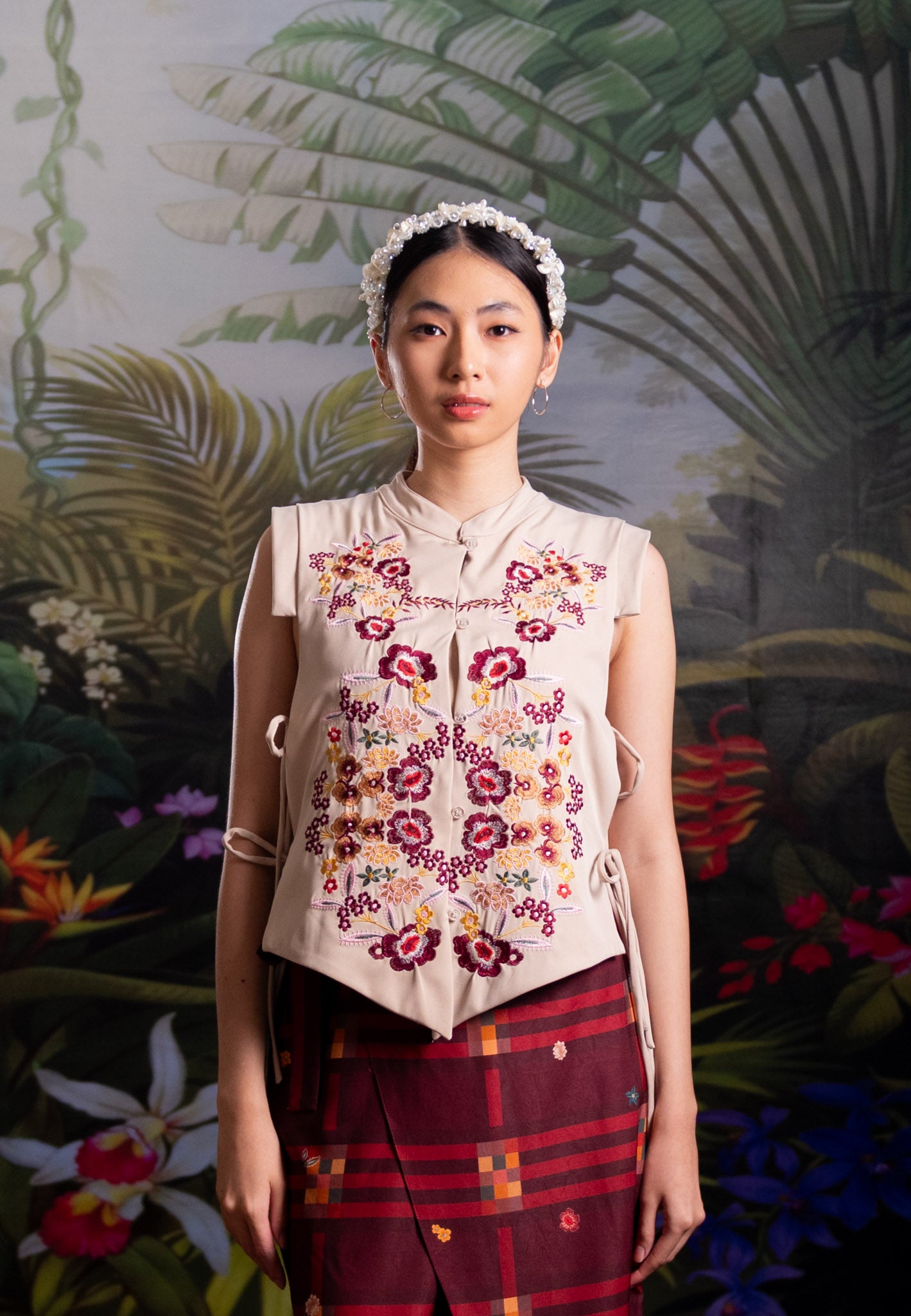 NONAETAL AURANTIA WHISPER EMBROIDERY VEST WINTER CREAM
