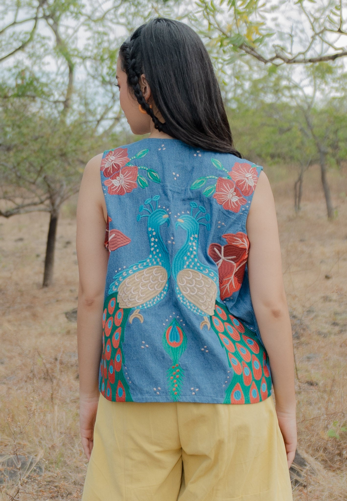 NONAETAL LYNX PEAFOWL EMBROIDERY VEST - DARK BLUE DENIM