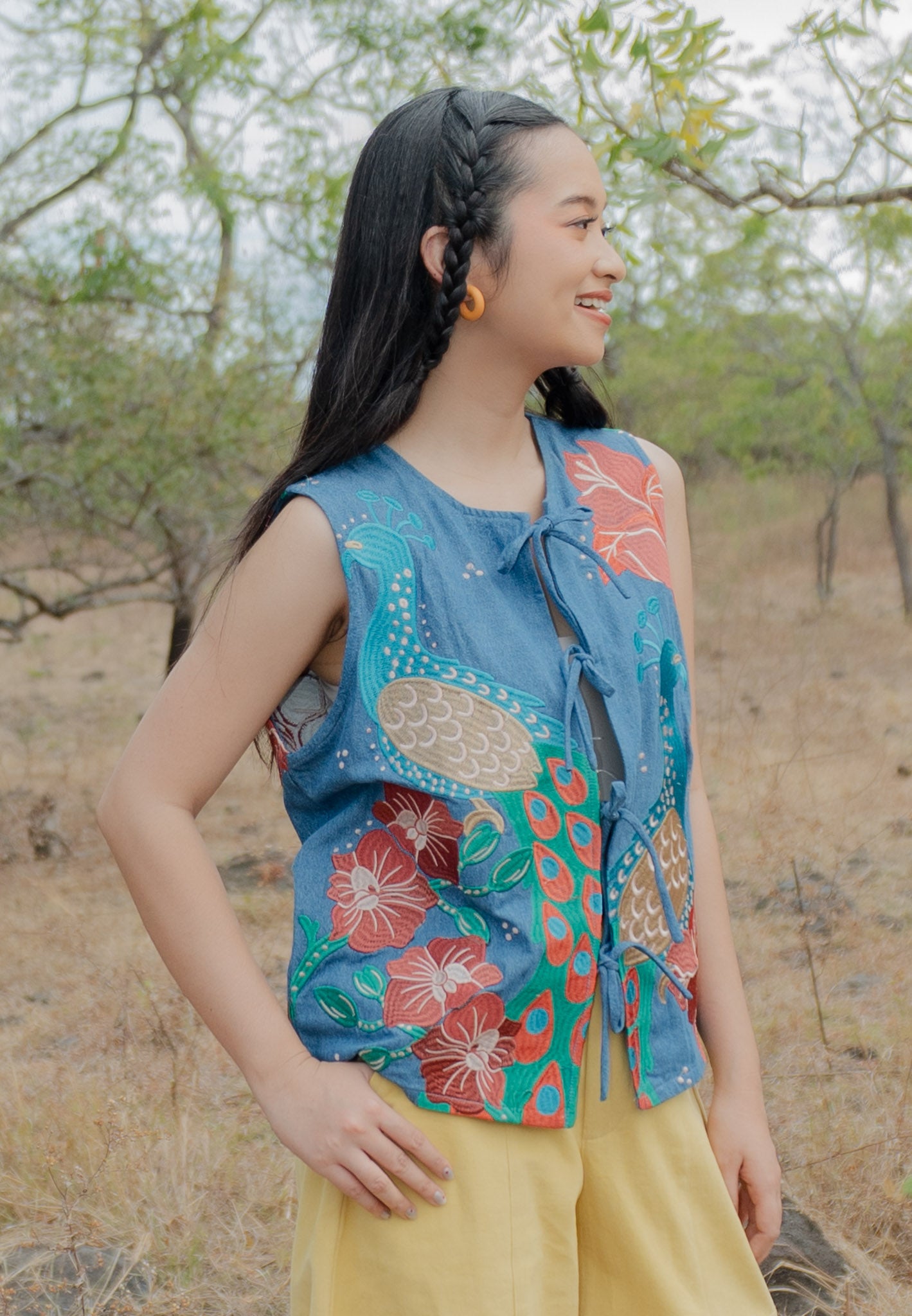 NONAETAL LYNX PEAFOWL EMBROIDERY VEST - DARK BLUE DENIM