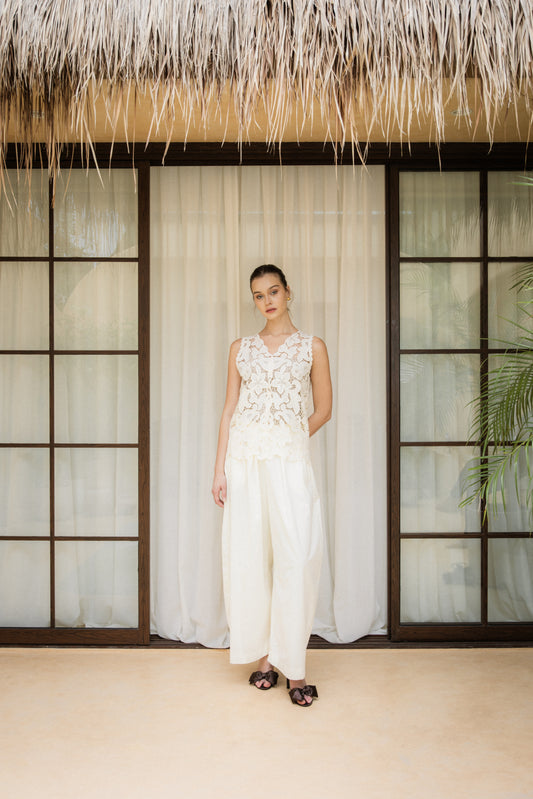 NIRA VEST