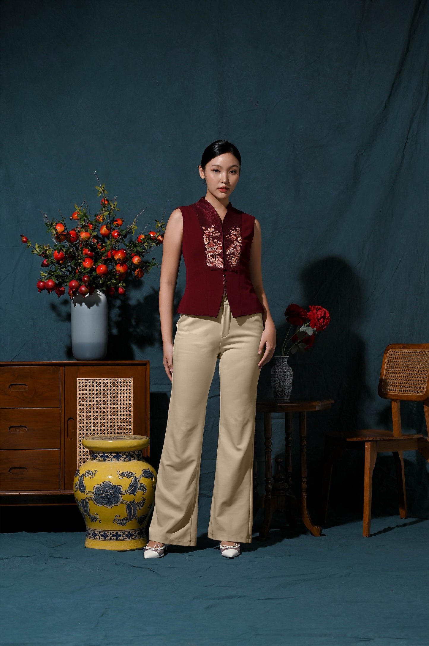 YANG TOP (PRE-ORDER)