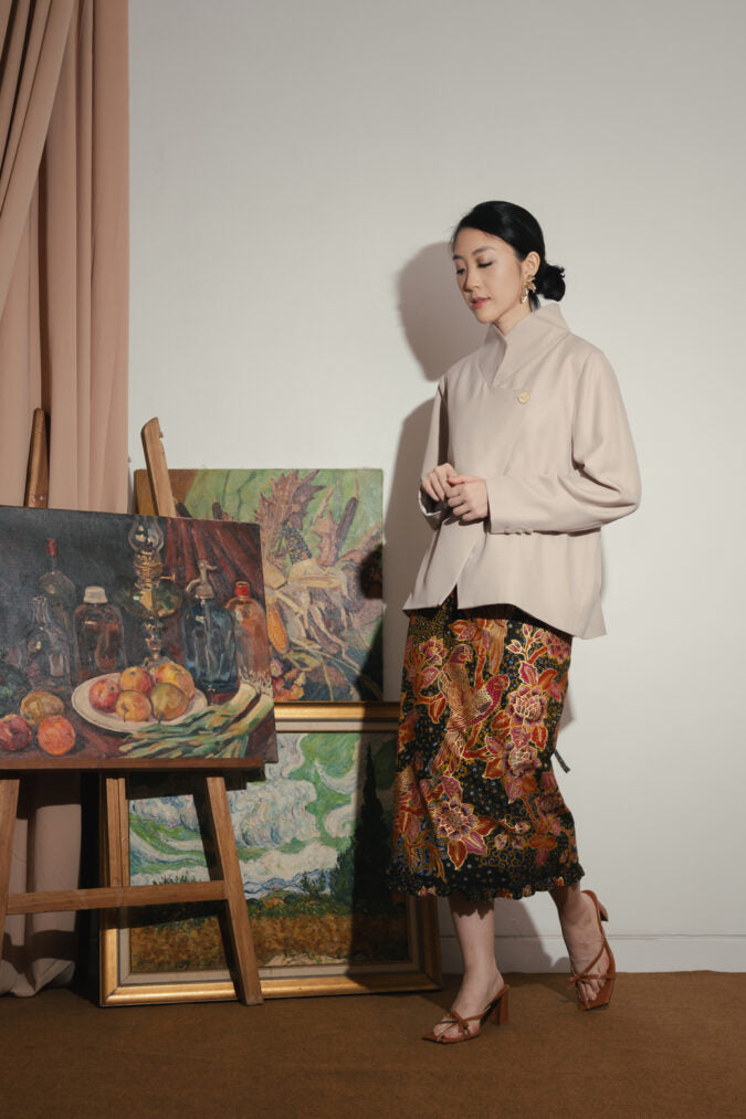 Anata Wrap Skirt In Black