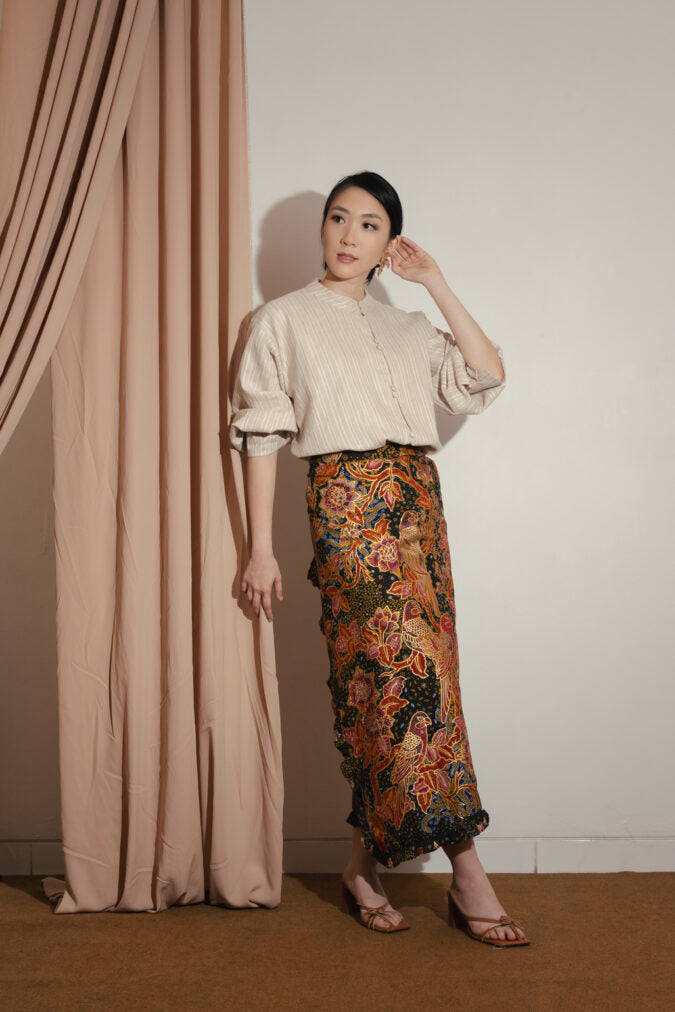 Anata Wrap Skirt In Black