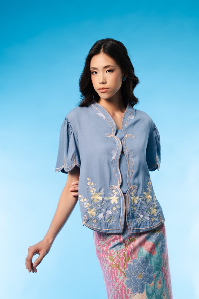 BRIE KEBAYA TOP