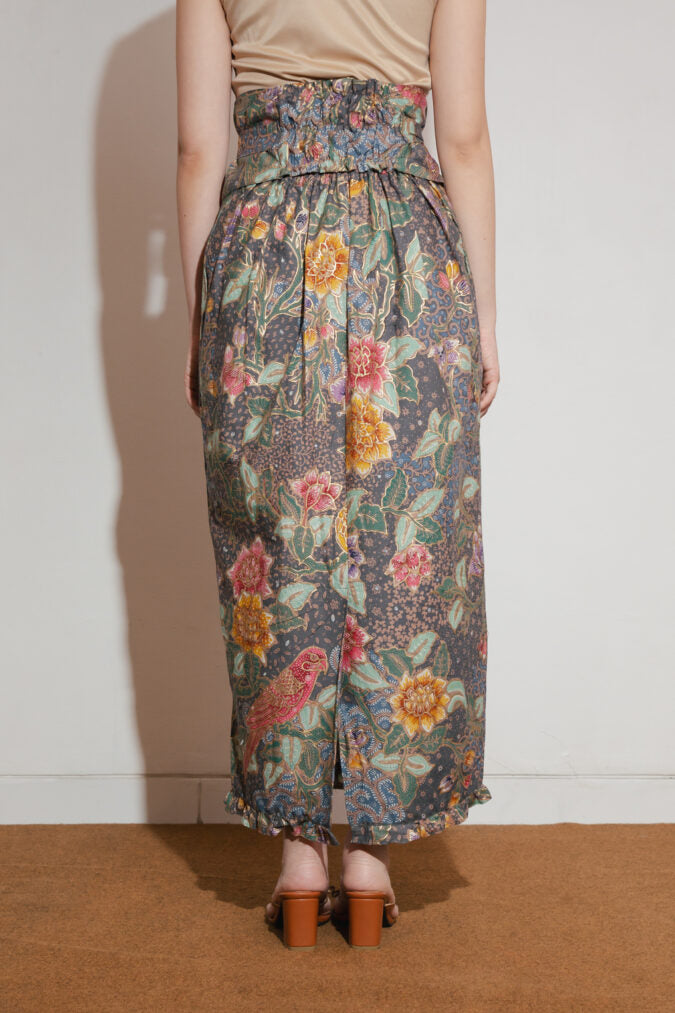 Siria Skirt In Grey + Obi Belt (Pre Order)