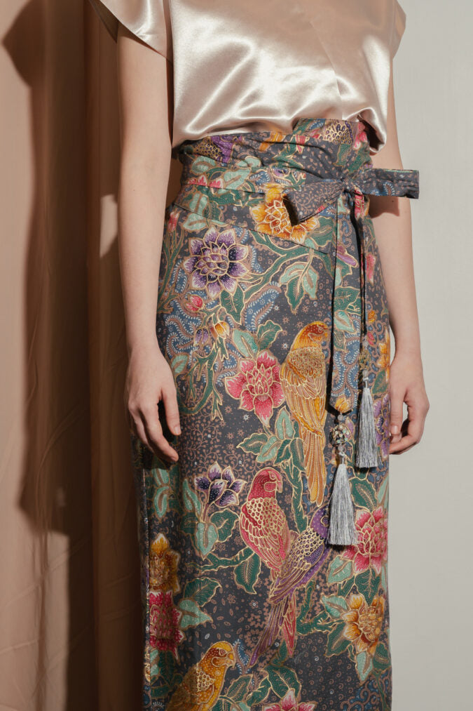 Siria Skirt In Grey + Obi Belt (Pre Order)