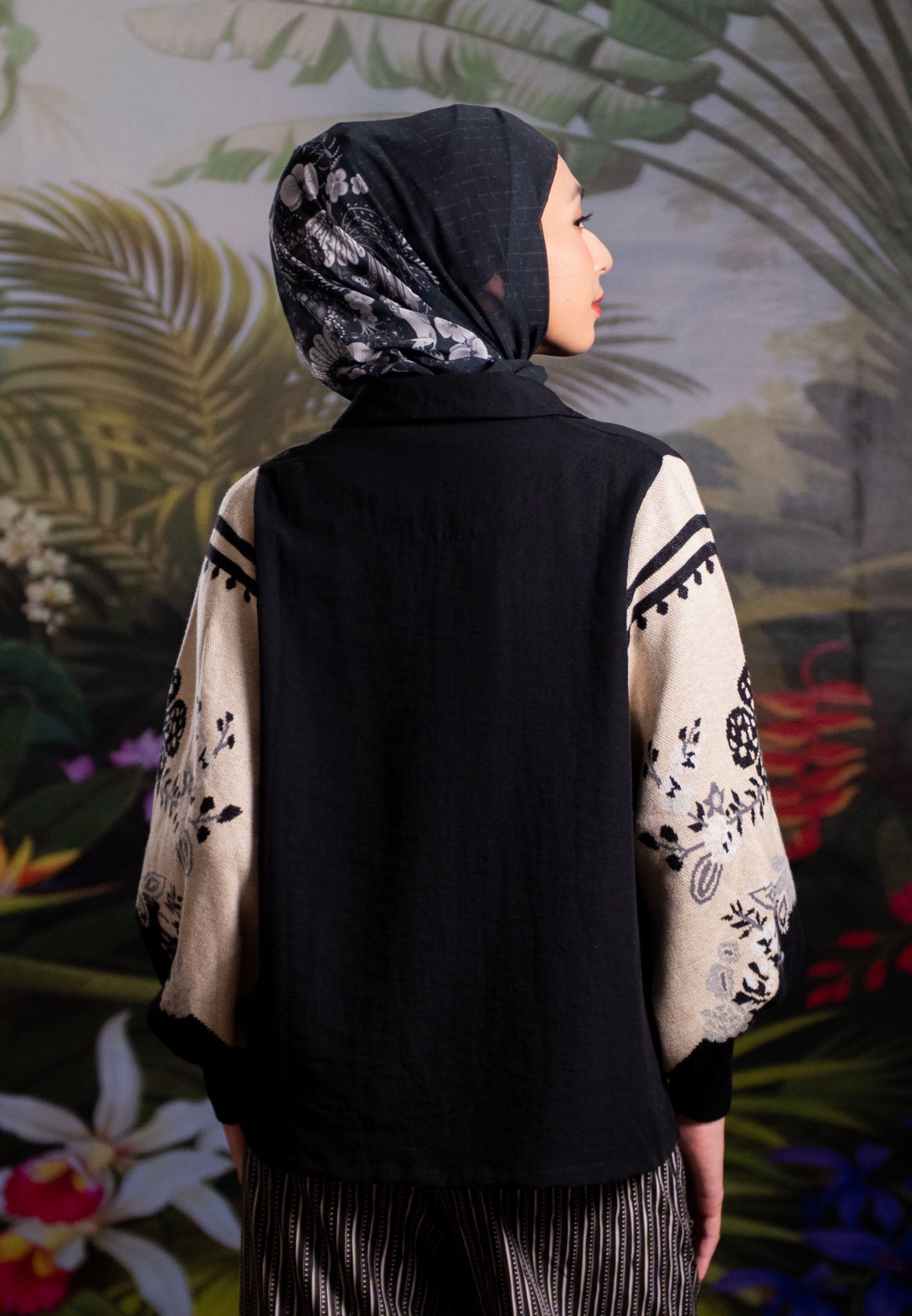 NONAETAL CELOSIA WHISPER KNIT TOP LONG SLEEVE BLACK