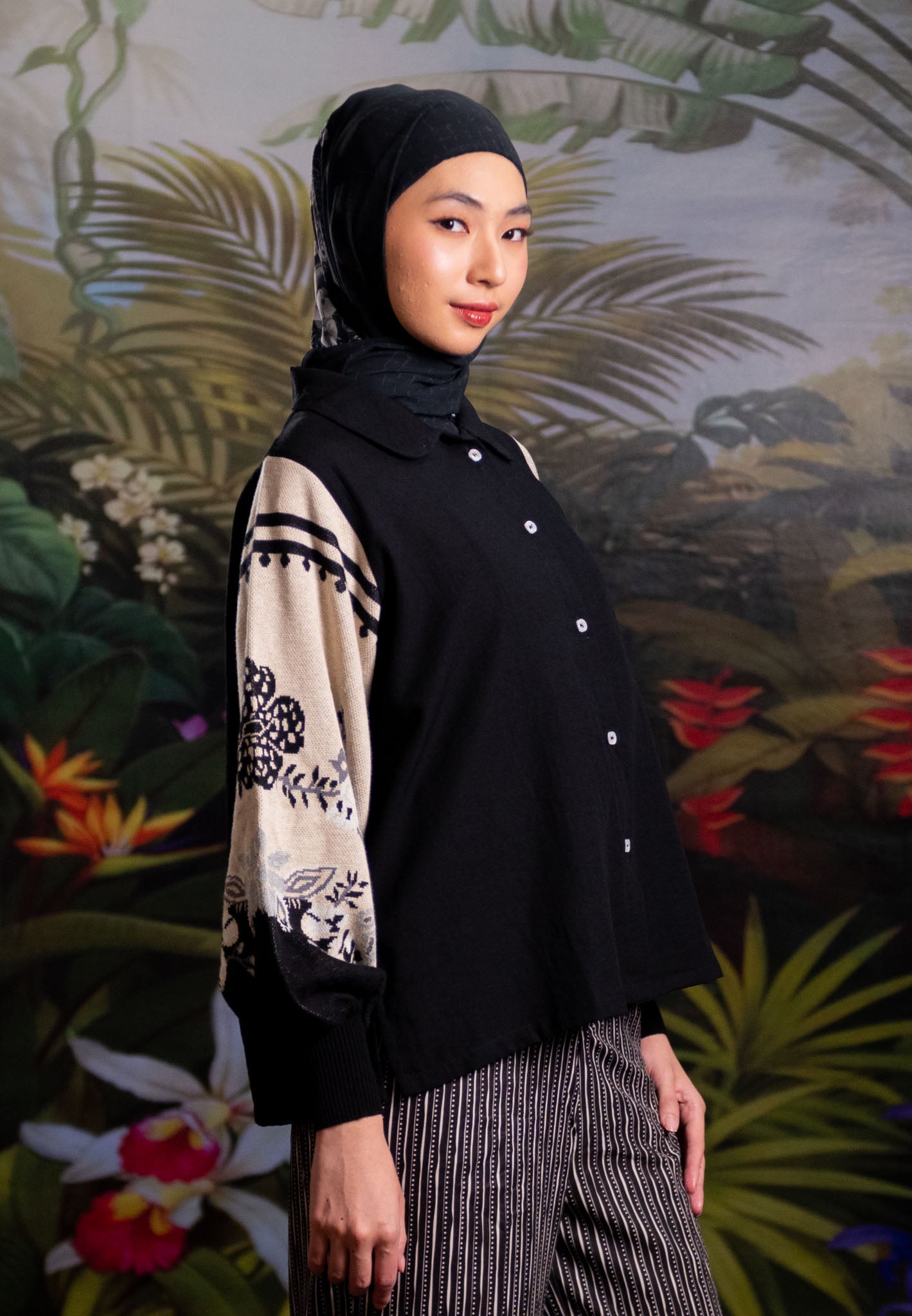 NONAETAL CELOSIA WHISPER KNIT TOP LONG SLEEVE BLACK